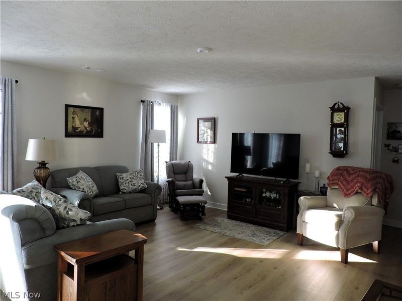 129 W Spring Drive, Elyria, OH 44035 Photo 16