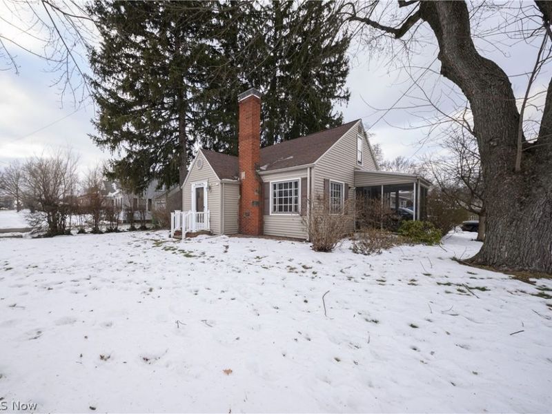 179 Everhard Road SW, Canton, OH 44709 Photo 2