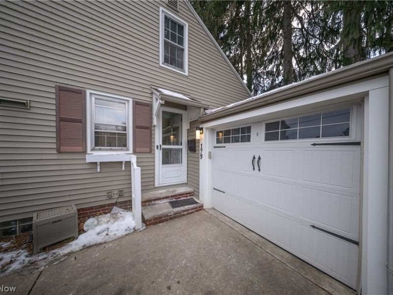 179 Everhard Road SW, Canton, OH 44709 Photo 5