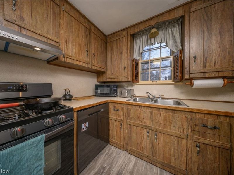 179 Everhard Road SW, Canton, OH 44709 Photo 8