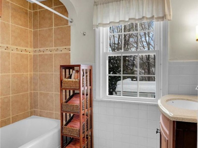 3530 Glencairn Road, Shaker Heights, OH 44122 Photo 17