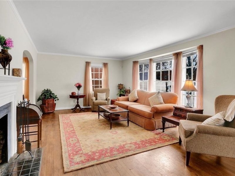 3530 Glencairn Road, Shaker Heights, OH 44122 Photo 3