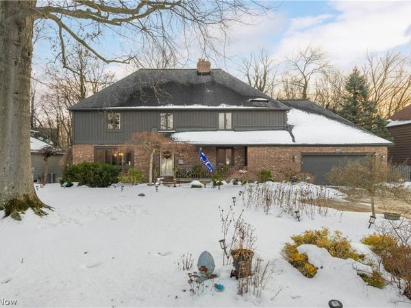 29231 Wolf Road, Bay Village, OH 44140