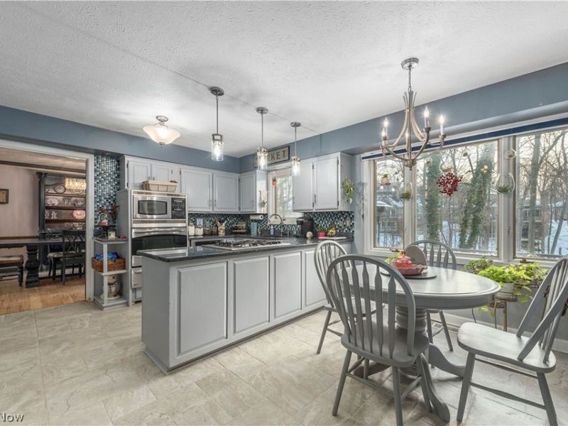 29231 Wolf Road, Bay Village, OH 44140 Photo 13