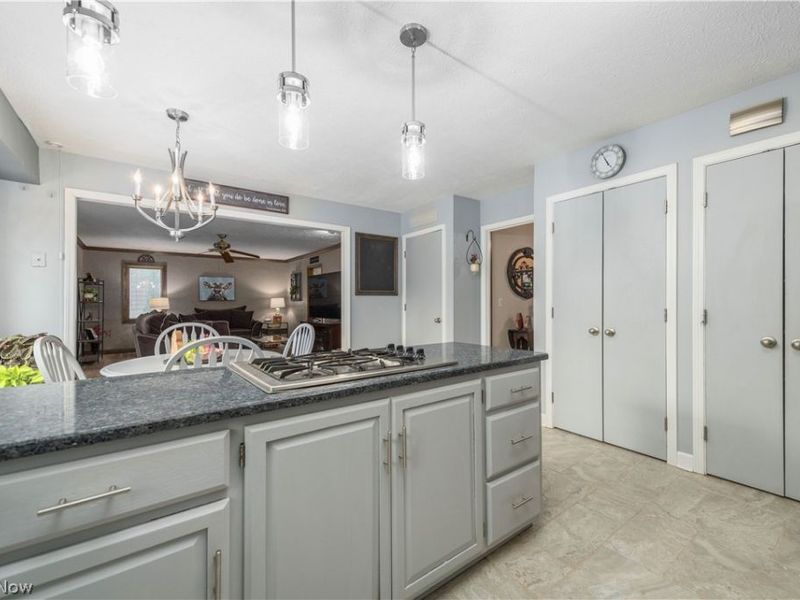 29231 Wolf Road, Bay Village, OH 44140 Photo 14