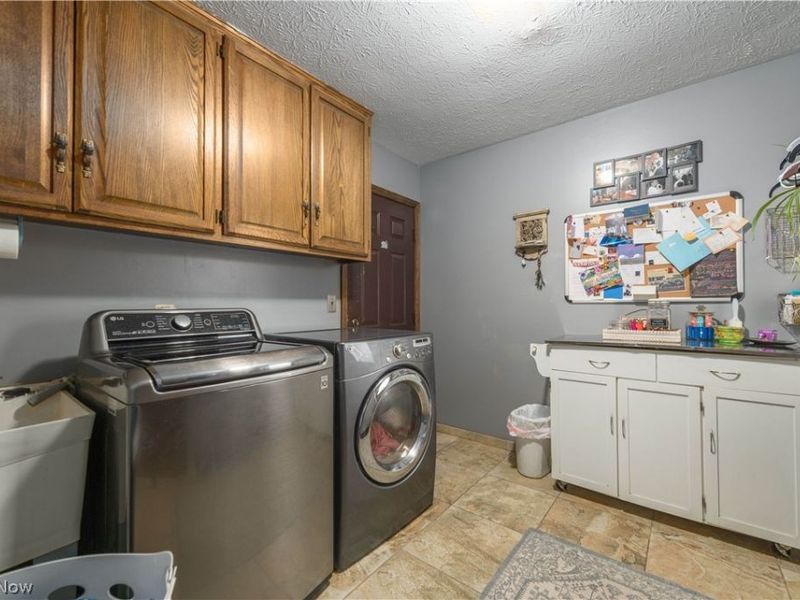 29231 Wolf Road, Bay Village, OH 44140 Photo 21