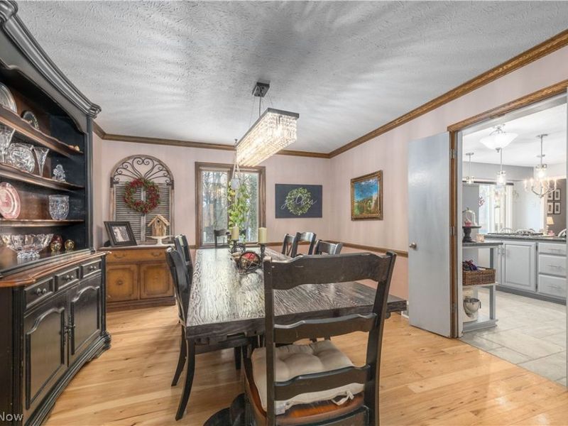 29231 Wolf Road, Bay Village, OH 44140 Photo 9