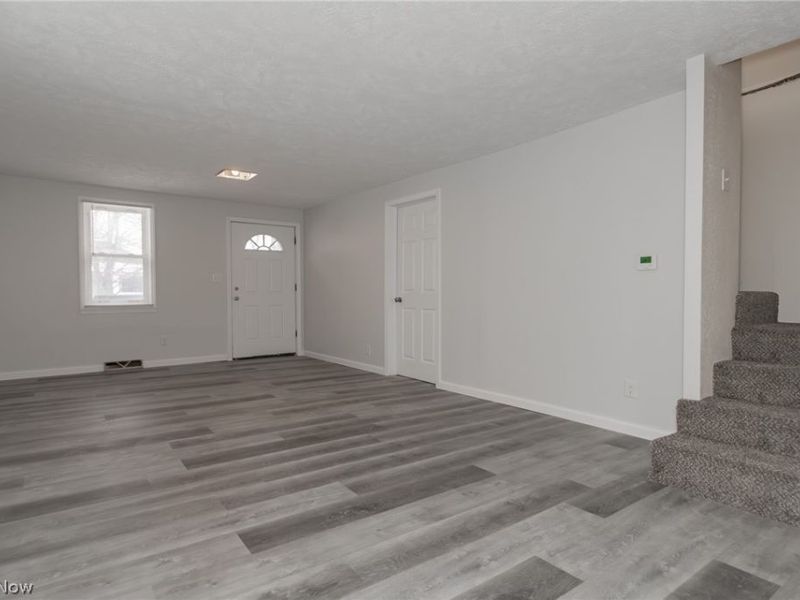 18 Indianola Avenue, Painesville Township, OH 44077 Photo 4