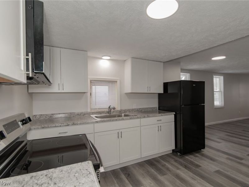 18 Indianola Avenue, Painesville Township, OH 44077 Photo 9