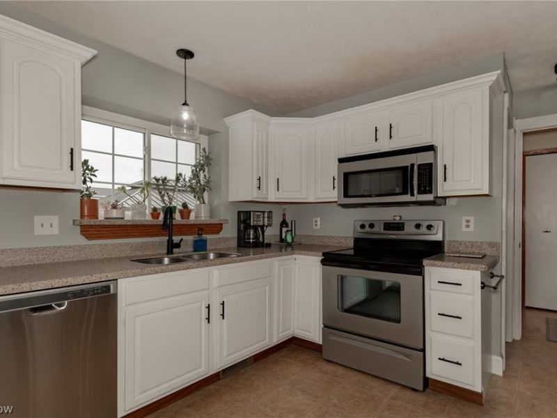 9432 Whalers Cove, Mentor, OH 44060 Photo 19