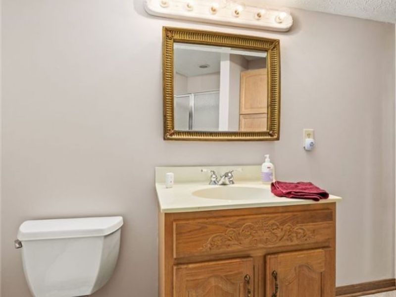 7639 Center Road, Valley City, OH 44280 Photo 39