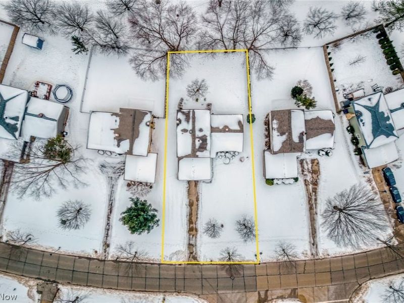 33014 N Roundhead Drive, Solon, OH 44139 Photo 2