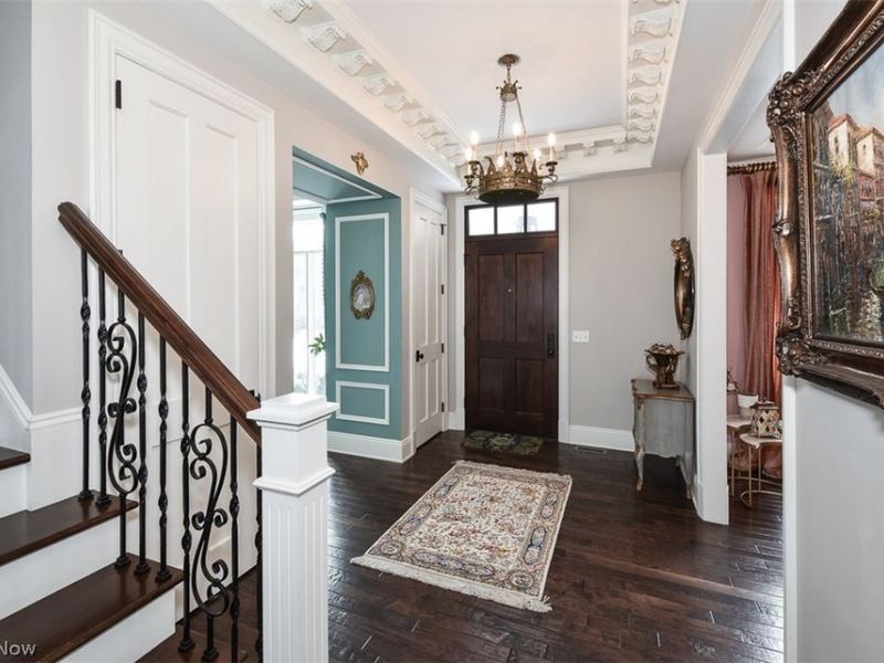 22286 Lake Road, Rocky River, OH 44116 Photo 2