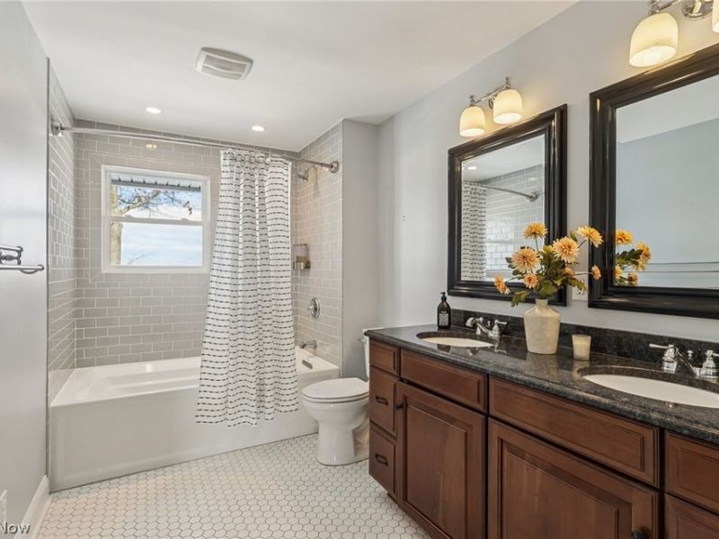 31436 Lake Road, Bay Village, OH 44140 Photo 25