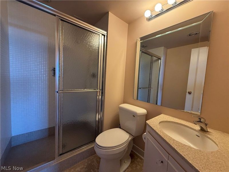 1 Bratenahl Place, Unit 1101, Bratenahl, OH 44108 Photo 14