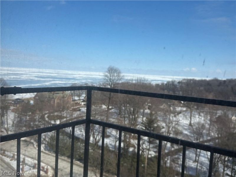 1 Bratenahl Place, Unit 1101, Bratenahl, OH 44108 Photo 17