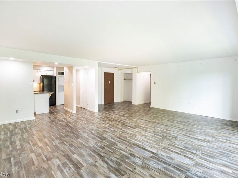 22555 Center Ridge Road, Unit 403, Rocky River, OH 44116 Photo 12