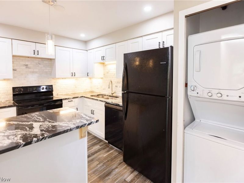 22555 Center Ridge Road, Unit 403, Rocky River, OH 44116 Photo 17