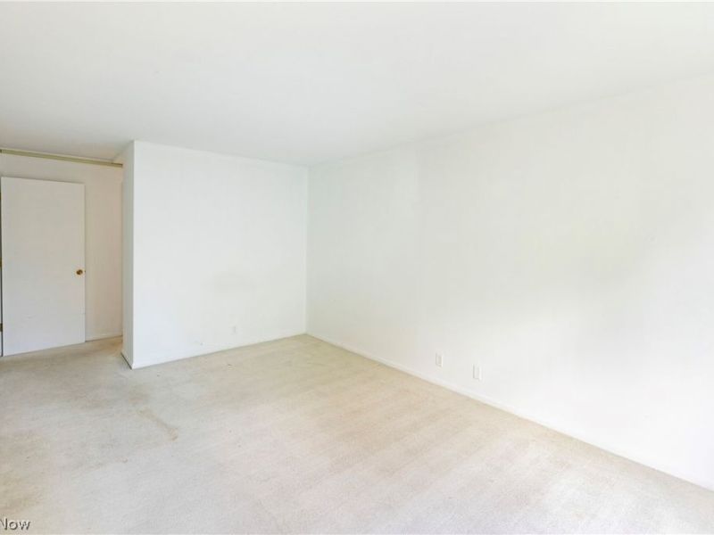 22555 Center Ridge Road, Unit 403, Rocky River, OH 44116 Photo 34