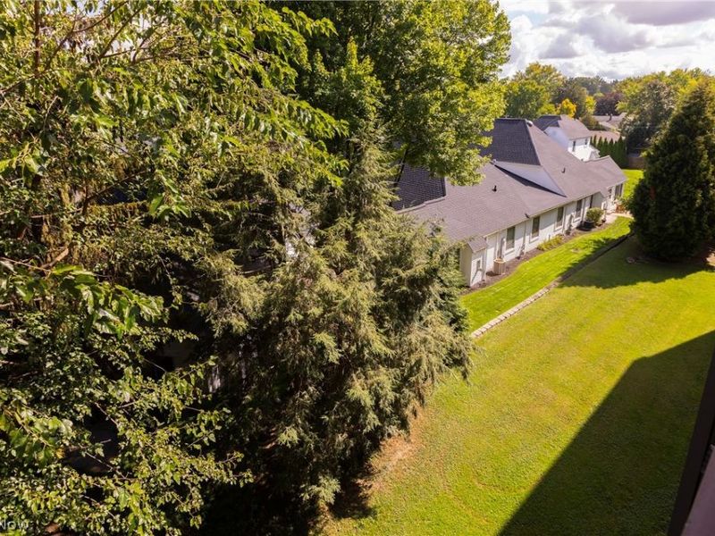 22555 Center Ridge Road, Unit 403, Rocky River, OH 44116 Photo 40