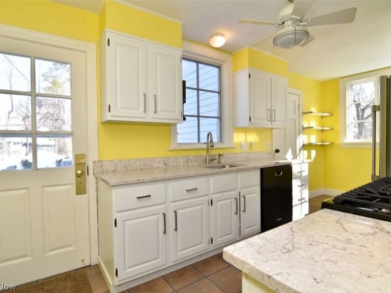 2737 Berkshire Road, Cleveland, OH 44106 Photo 11