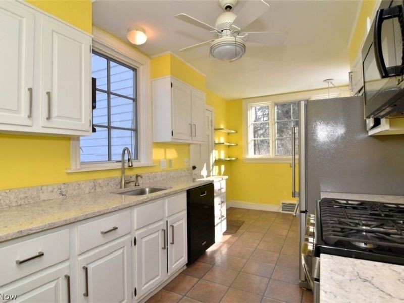 2737 Berkshire Road, Cleveland, OH 44106 Photo 12