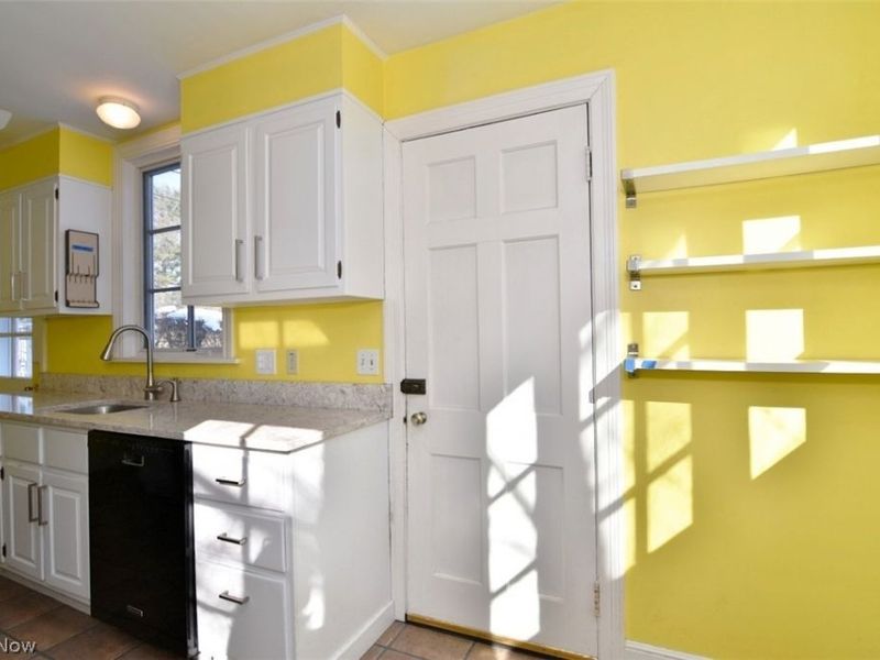 2737 Berkshire Road, Cleveland, OH 44106 Photo 14