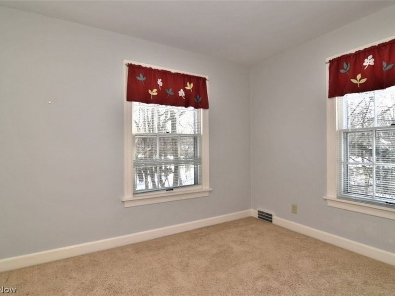 2737 Berkshire Road, Cleveland, OH 44106 Photo 32