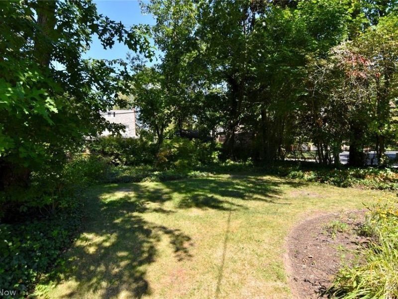 2737 Berkshire Road, Cleveland, OH 44106 Photo 43