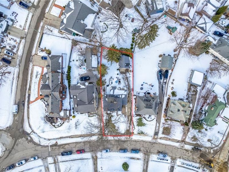 19690 Roslyn Drive, Rocky River, OH 44116 Photo 4