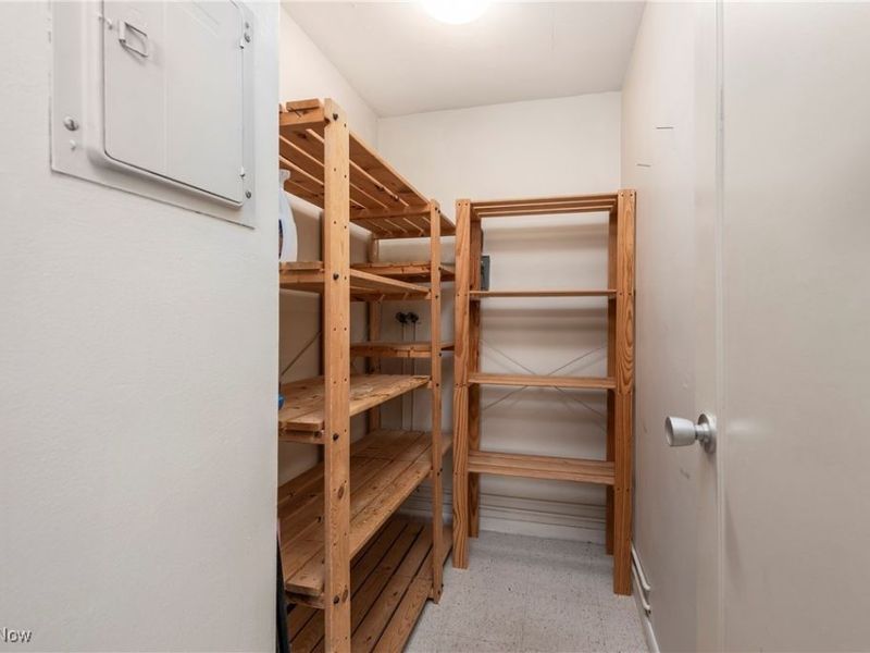 12520 Edgewater Drive, Unit 1605, Lakewood, OH 44107 Photo 21