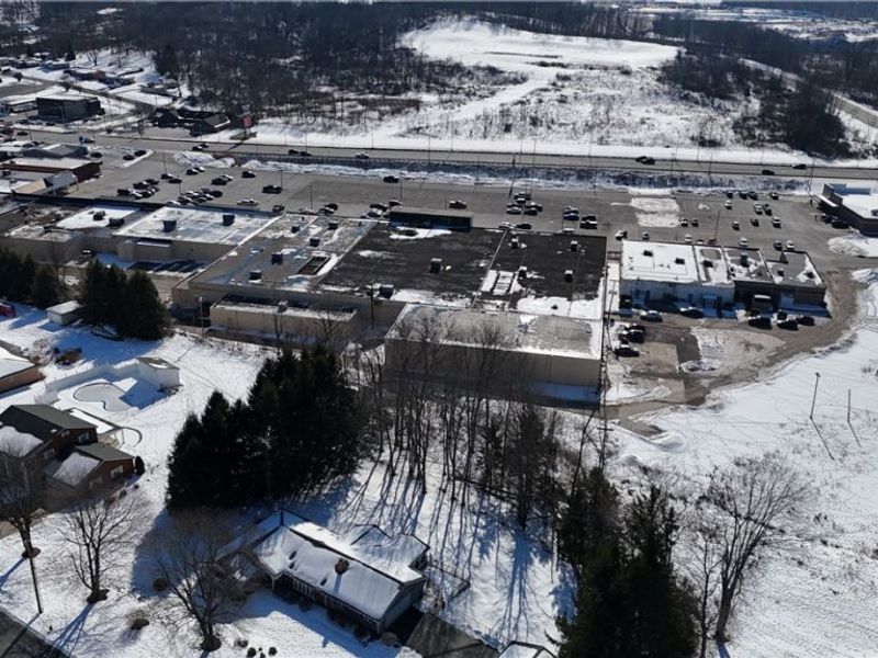 48661 Lakeview Circle, East Liverpool, OH 43920 Photo 10