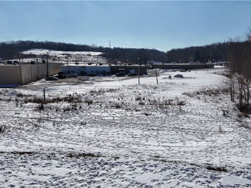 48661 Lakeview Circle, East Liverpool, OH 43920 Photo 20