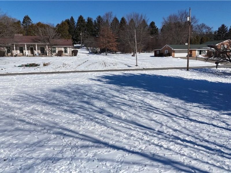 48661 Lakeview Circle, East Liverpool, OH 43920 Photo 23