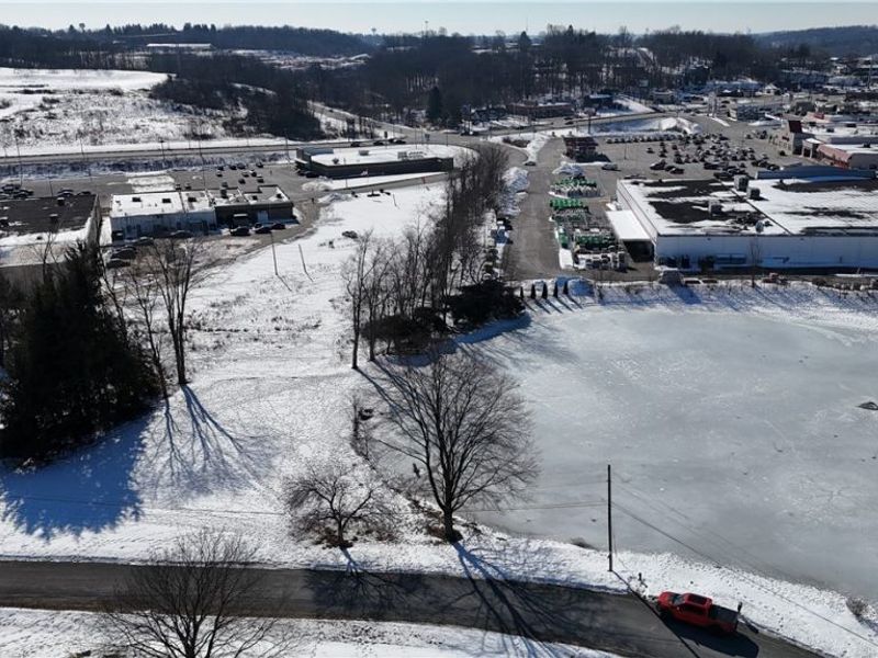 48661 Lakeview Circle, East Liverpool, OH 43920 Photo 6