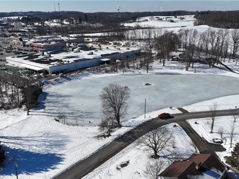 48661 Lakeview Circle, East Liverpool, OH 43920 Photo 7