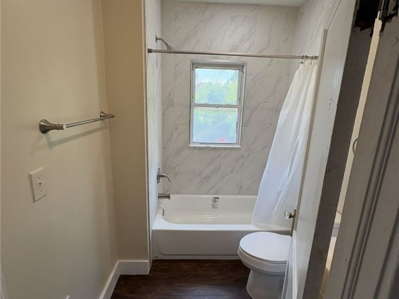 11226 Ashbury Avenue, Cleveland, OH 44106 Photo 9