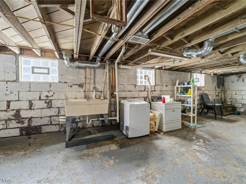 34 N Bon Air Avenue, Youngstown, OH 44509 Photo 23