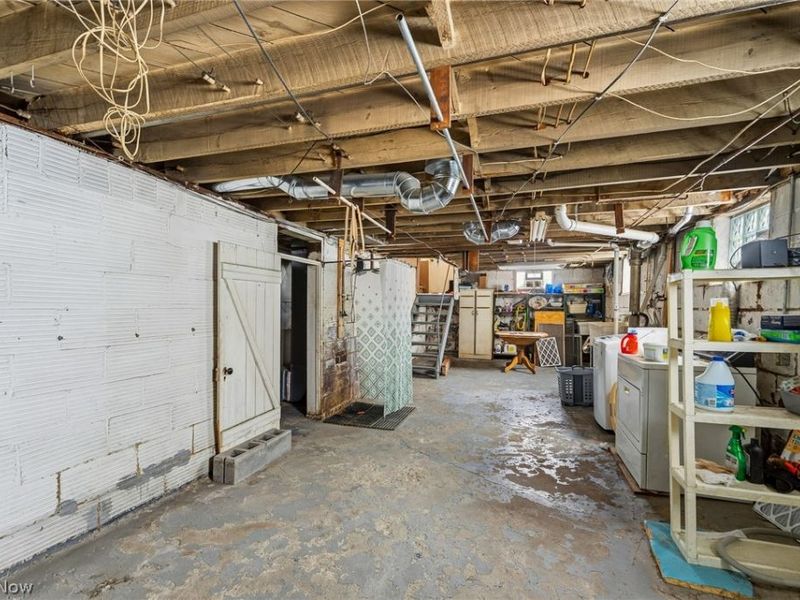 34 N Bon Air Avenue, Youngstown, OH 44509 Photo 25