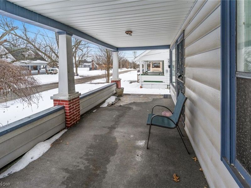 34 N Bon Air Avenue, Youngstown, OH 44509 Photo 3