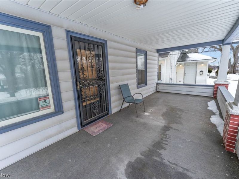 34 N Bon Air Avenue, Youngstown, OH 44509 Photo 3