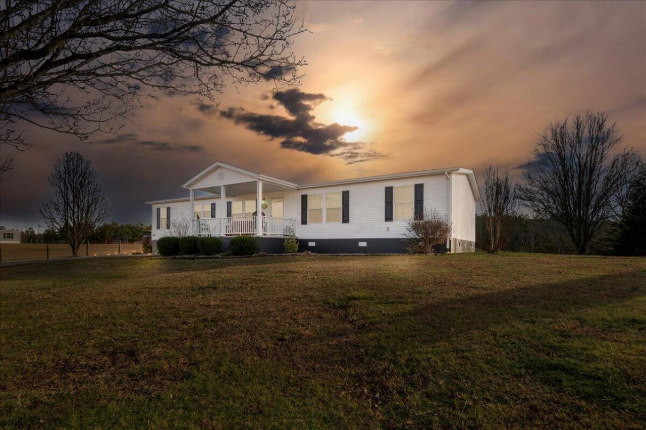 8433 Somerset Road, London, KY 40741 Main Photo