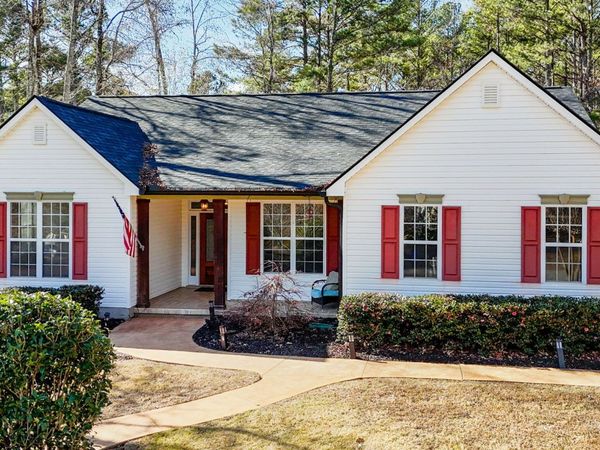 30 Evonshire Drive, Sharpsburg, GA 30277