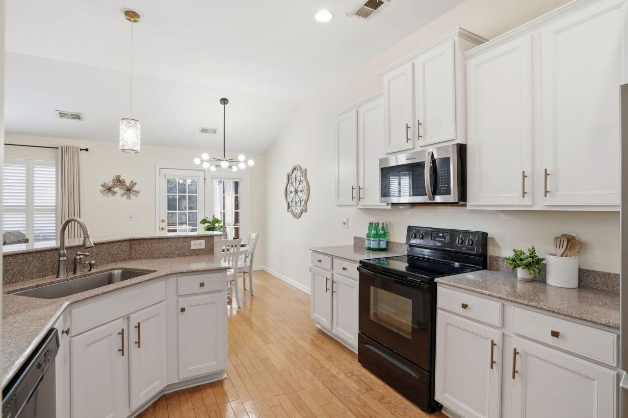 106 Cherry Laurel Lane Photo 7