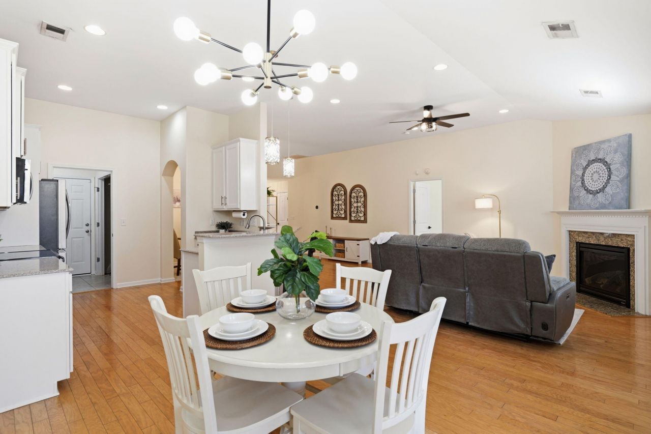 106 Cherry Laurel Lane Photo 8