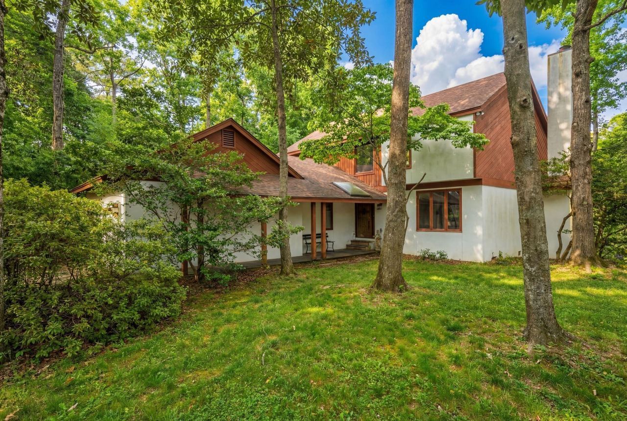 9 Arabian Drive Photo 1