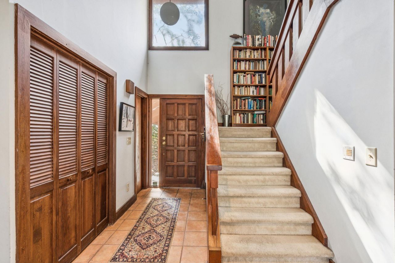 9 Arabian Drive Photo 12