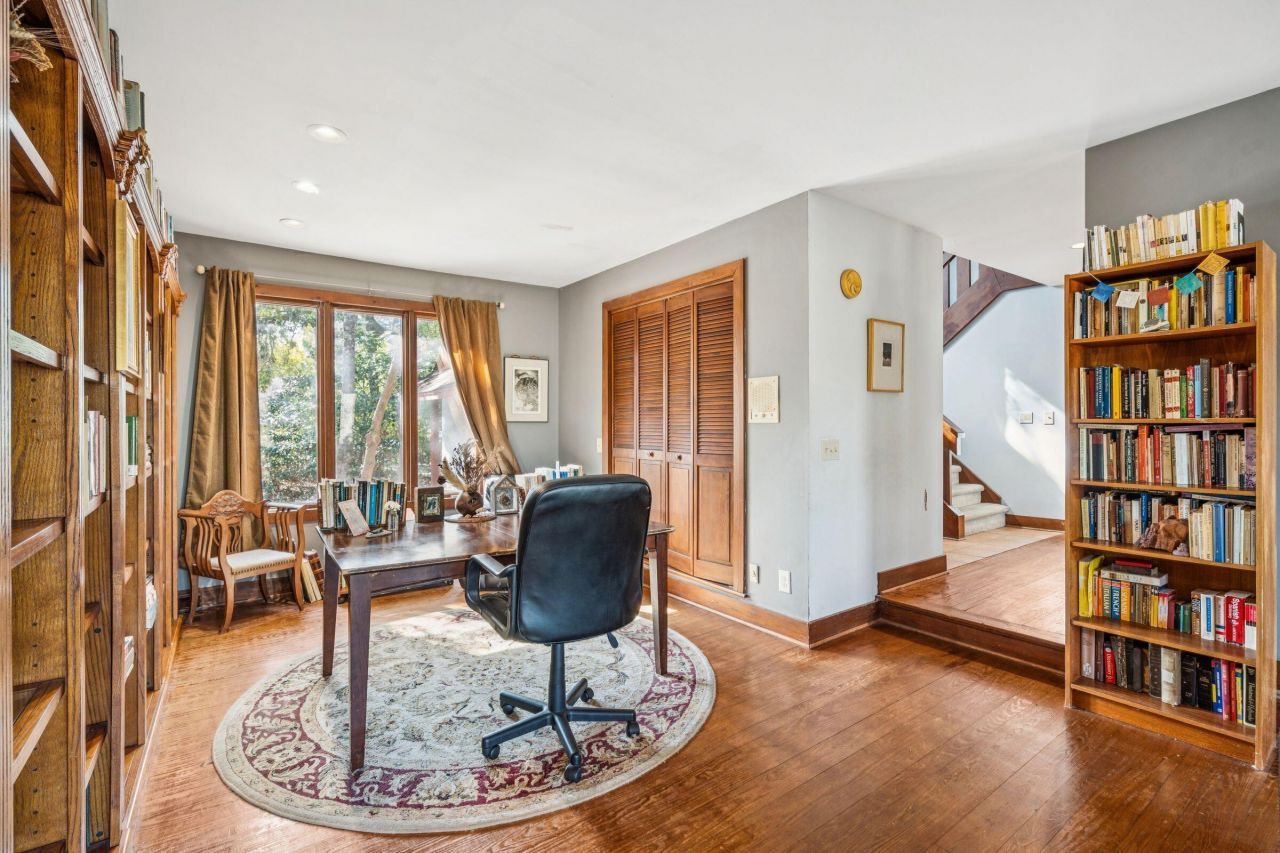 9 Arabian Drive Photo 19