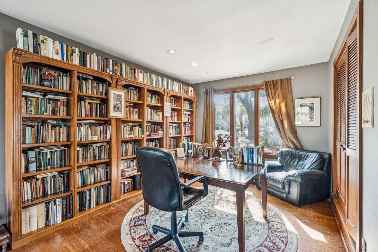 9 Arabian Drive Photo 28