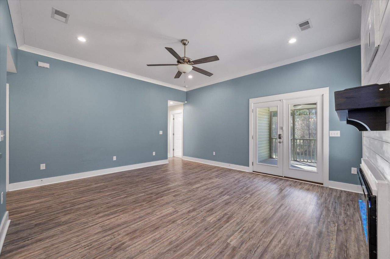 3561 Plow Ground Road Photo 8